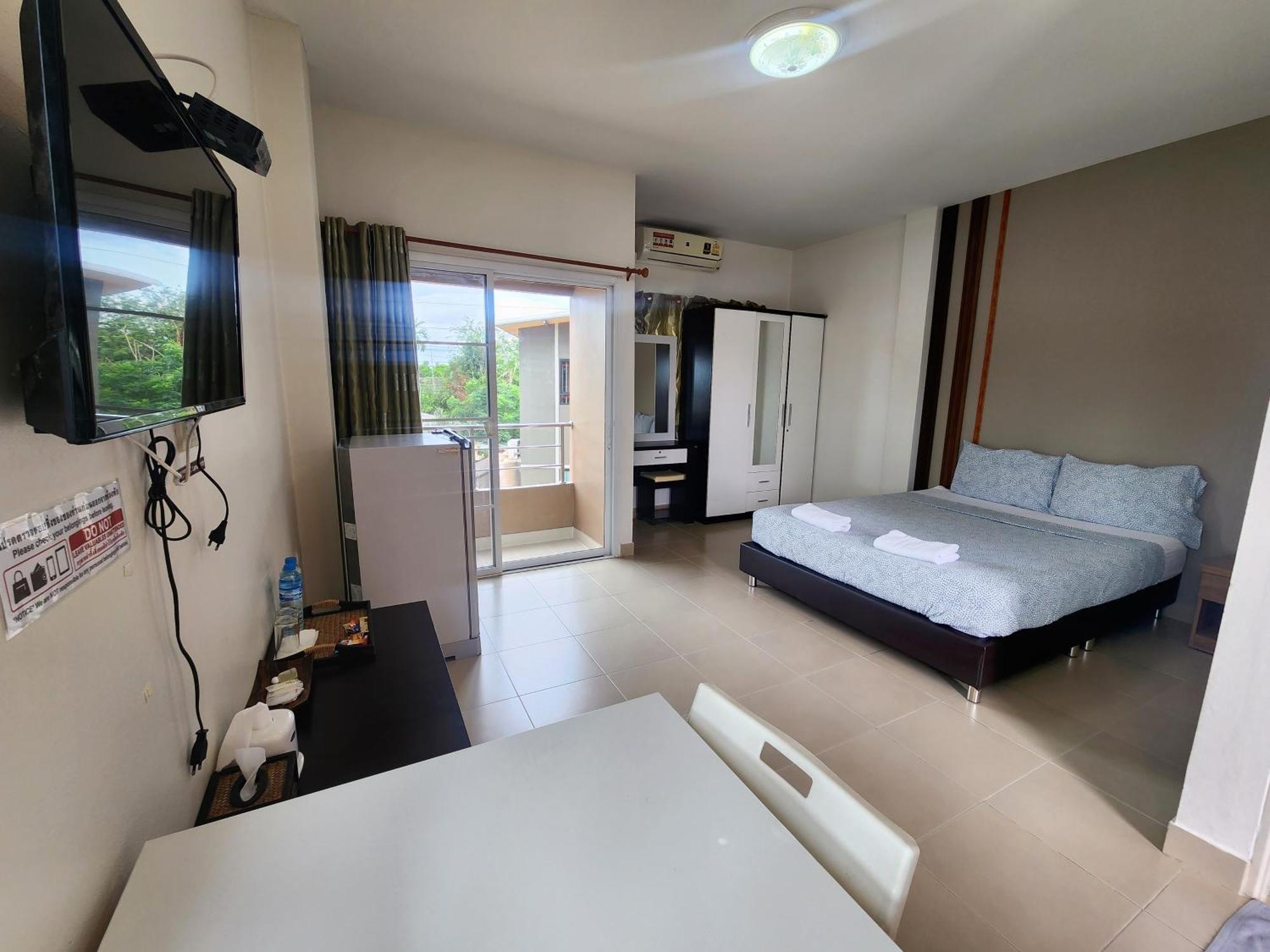 Lemae Khao Yoi, Phetchaburi Apartment *